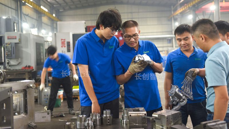 医疗设备外壳模具定制，价格影响因素揭秘**