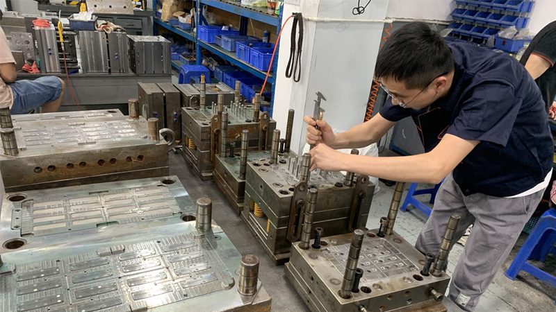 冲压模具加工材质选型的关键因素