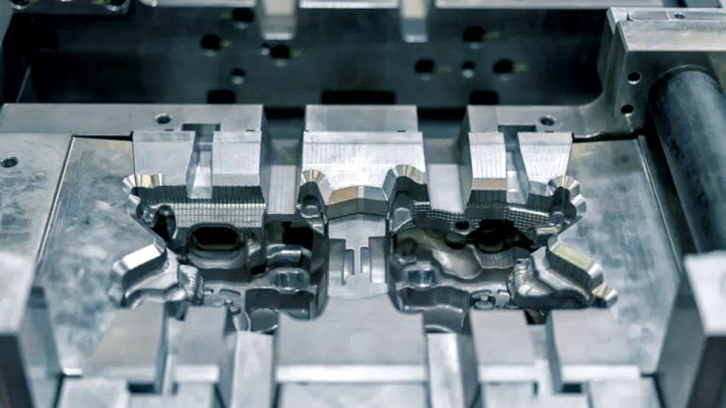 手机塑胶外壳模具加工流程解析