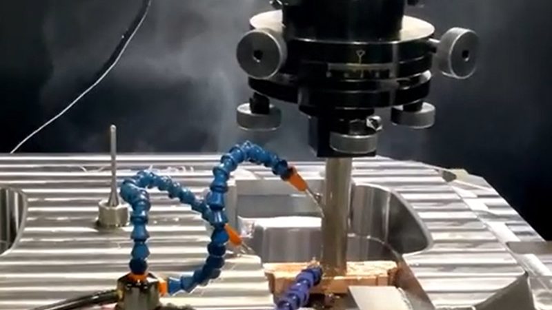 硅胶模具安装：关键步骤与注意事项**